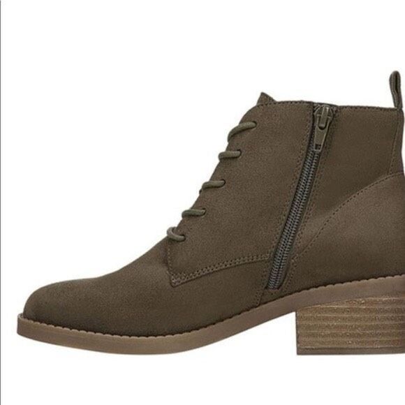 ✨Women's Carlos by Carlos Santana Macey Chukka Bootie✨ - Picture 2 of 10